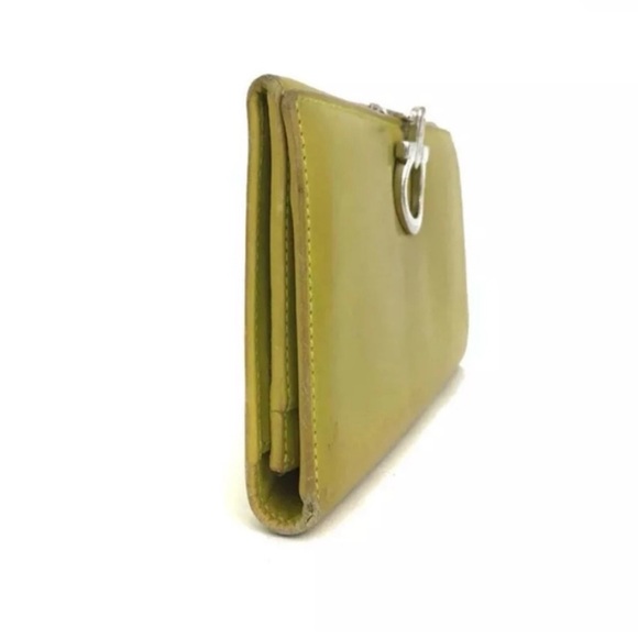 Salvatore Ferragam Wallet - Picture 8 of 8